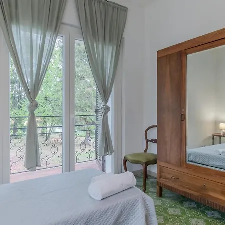 Val Di Vara Garden House