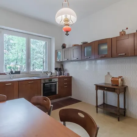 Val Di Vara Garden House Дом отдыха Villagrossa